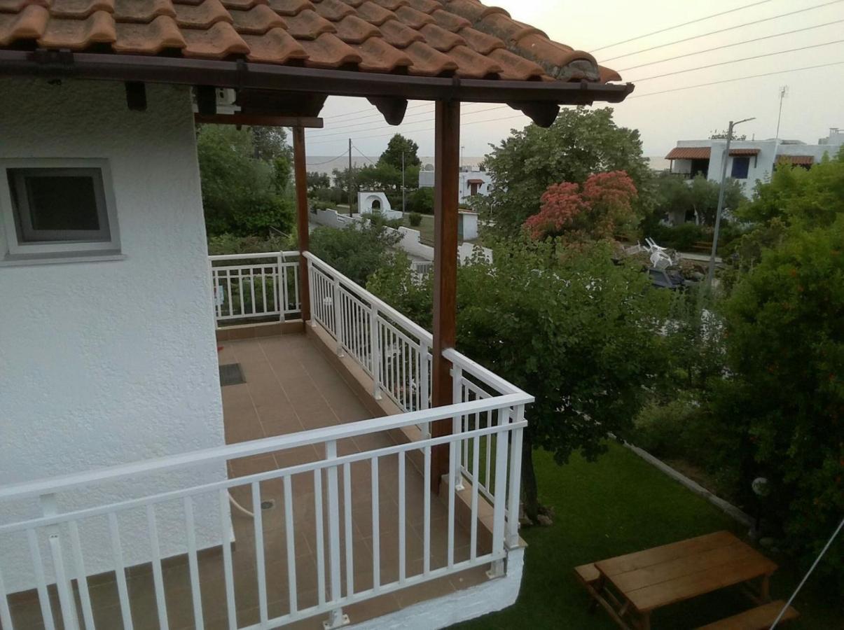 Katerina Rooms Nea Kallikrateia Exterior foto
