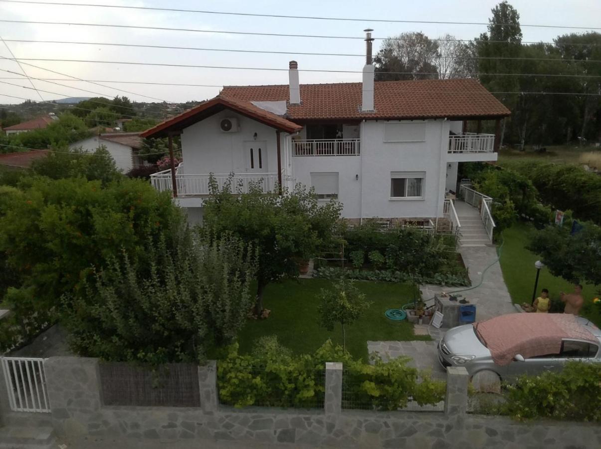 Katerina Rooms Nea Kallikrateia Exterior foto